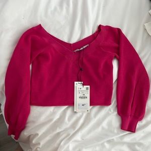 BNWT Zara off shoulder pink sweater size large fits like a medium